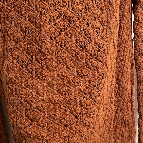Maurice’s high-low sweater- with crochet ”holes” - size m - copper - Picture 3 of 3